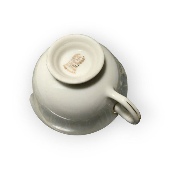 Lenox Fine China, Moonspun Gravy Boat w/attached Underplate, Ivory Platinum Rim - Picture 6 of 9